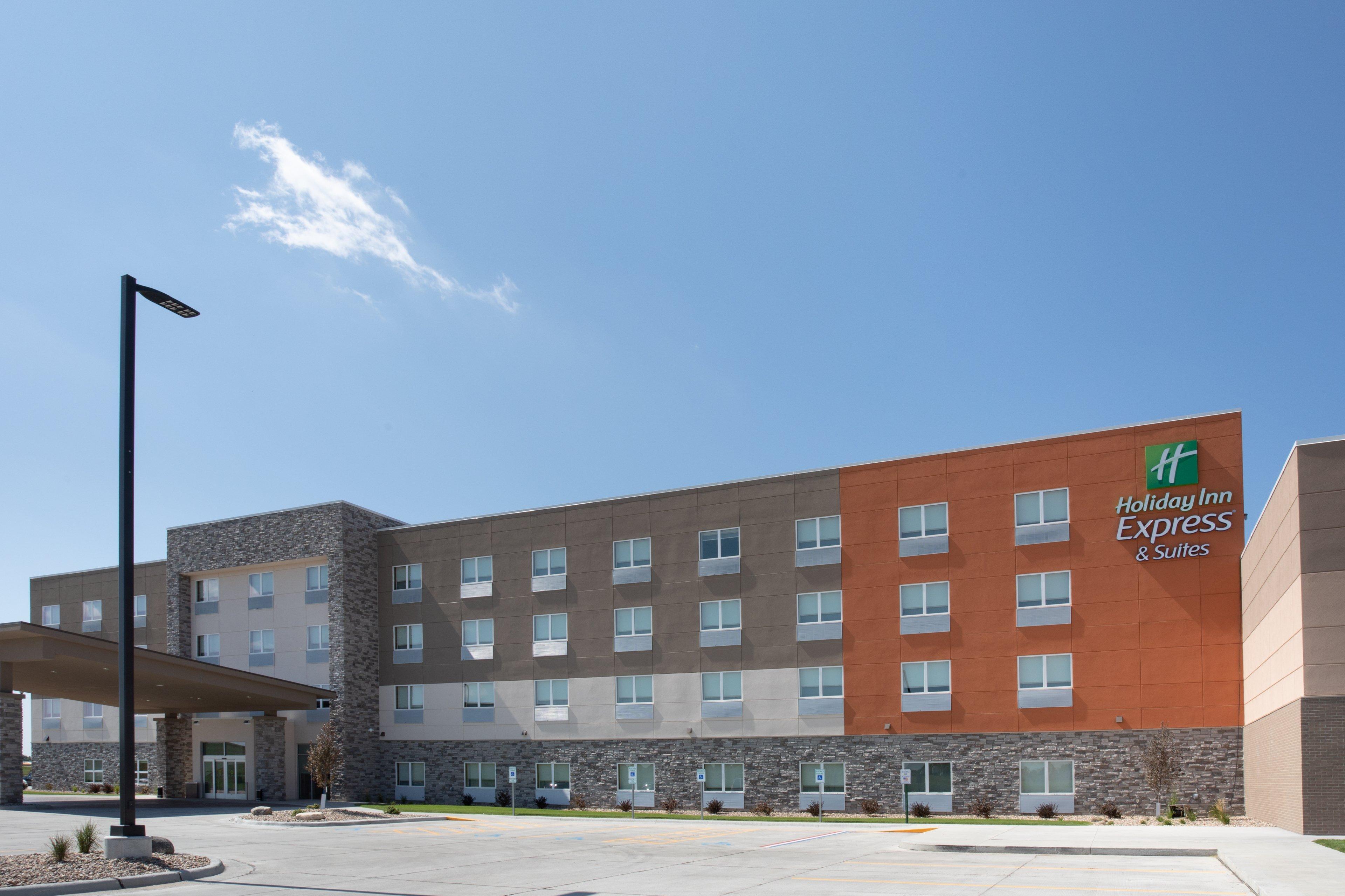 Holiday Inn Express & Suites Sioux City North - Event Center By Ihg Dakota Dunes Bagian luar foto