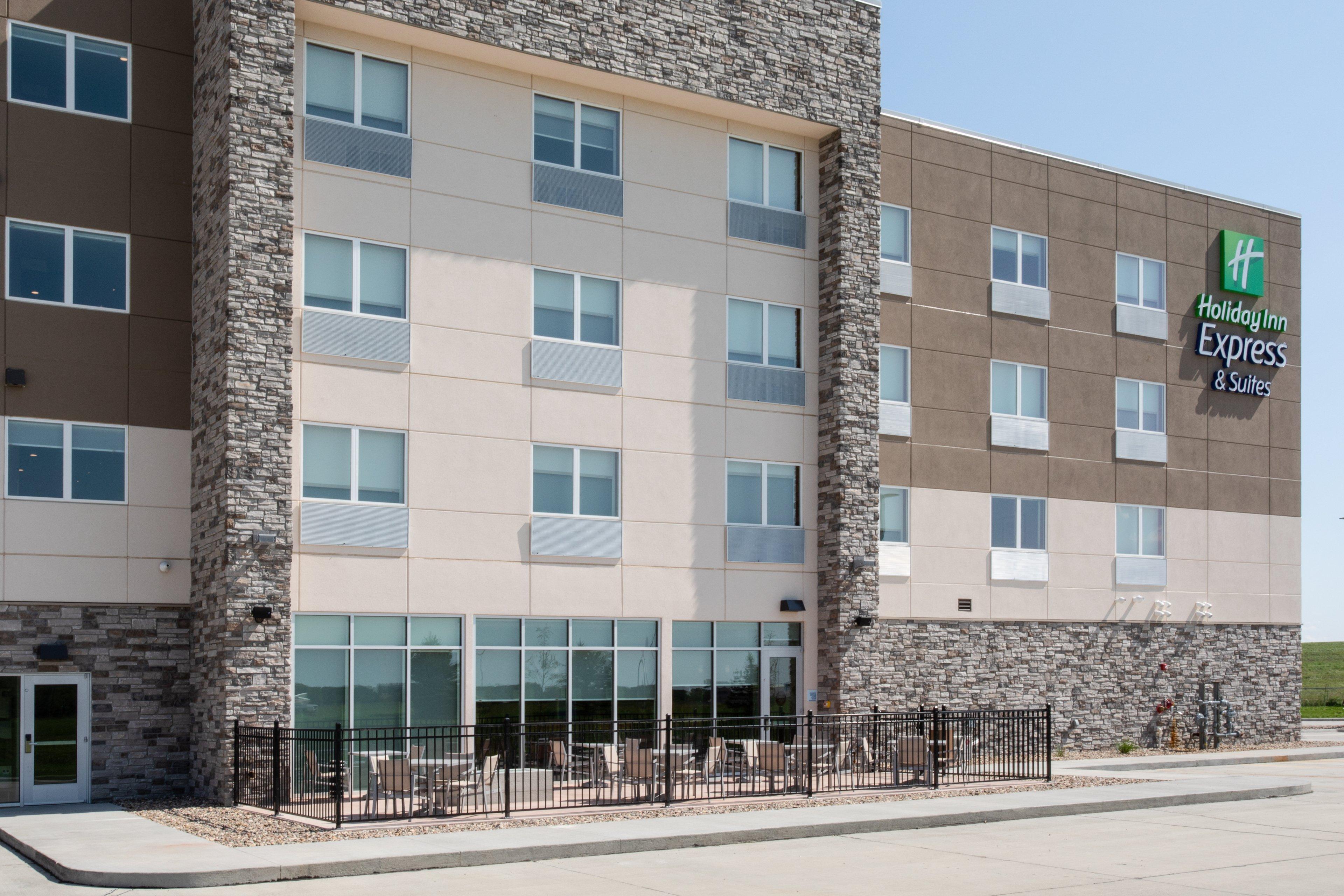 Holiday Inn Express & Suites Sioux City North - Event Center By Ihg Dakota Dunes Bagian luar foto