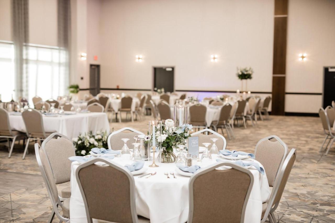 Holiday Inn Express & Suites Sioux City North - Event Center By Ihg Dakota Dunes Bagian luar foto